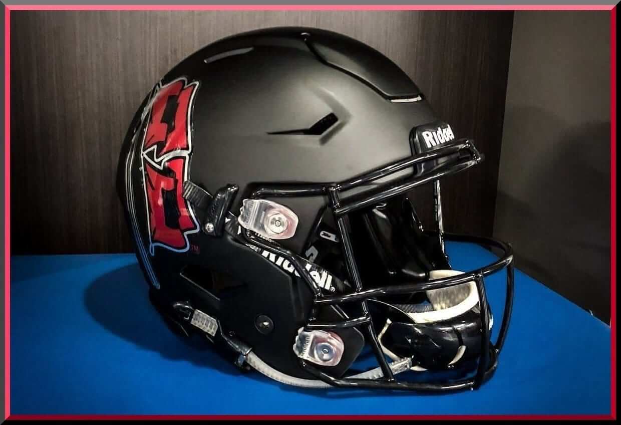 Alex Barth on X: Atlanta Falcons: Red helmet with white, black, and gold  stripe.  / X