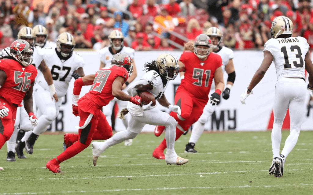 Paul Lukas on X: Bucs wearing red over white tonight vs. Giants