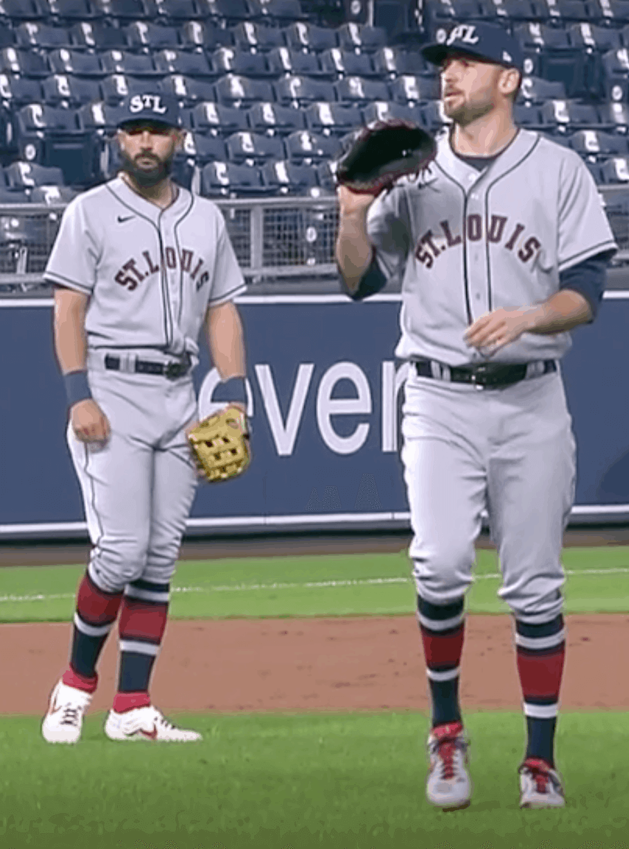 Royals, Cards Wear Excellent Negro Leagues Throwbacks