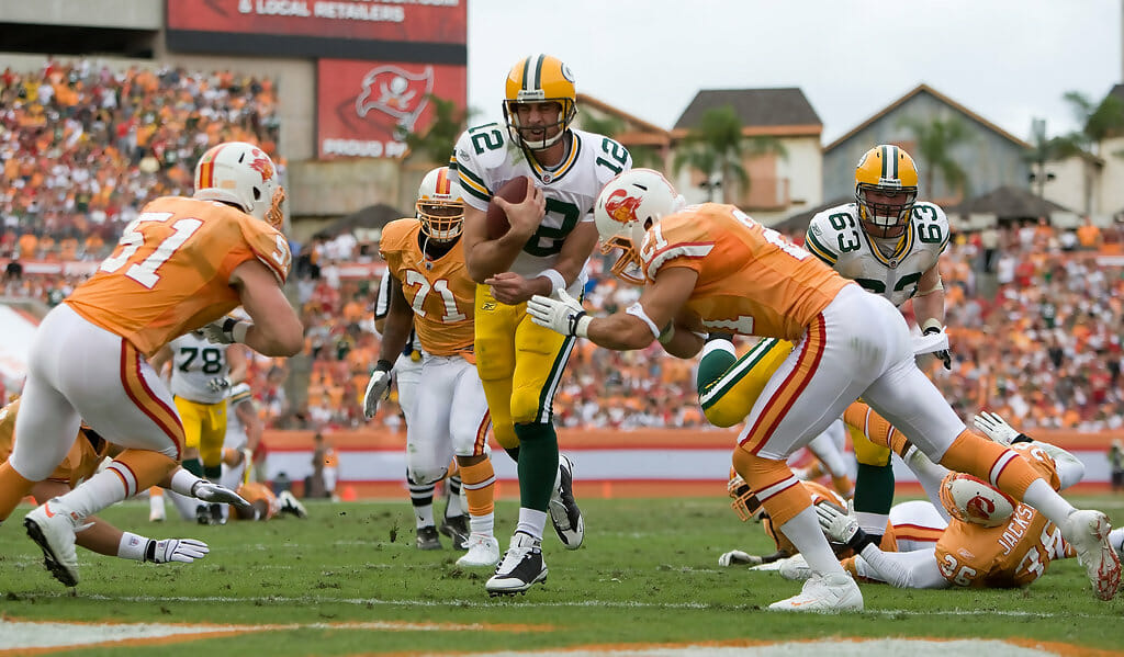 Tampa Bay Buccaneers Throwback Creamsicle Uniform Reveal (Orange and White  Jerseys)