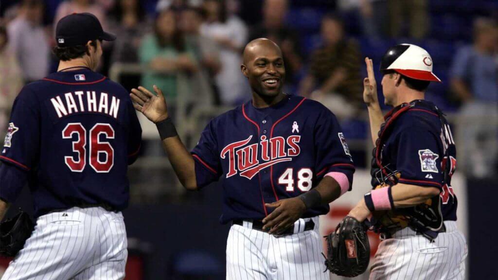 Pretty In Pink: Major League Baseball Celebrates Mother's Day