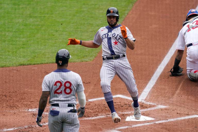 The Kansas City Royals and Detroit Tigers are honoring the Negro Leagues  today by wearing the uniforms of the Detroit Stars and Kansas City…