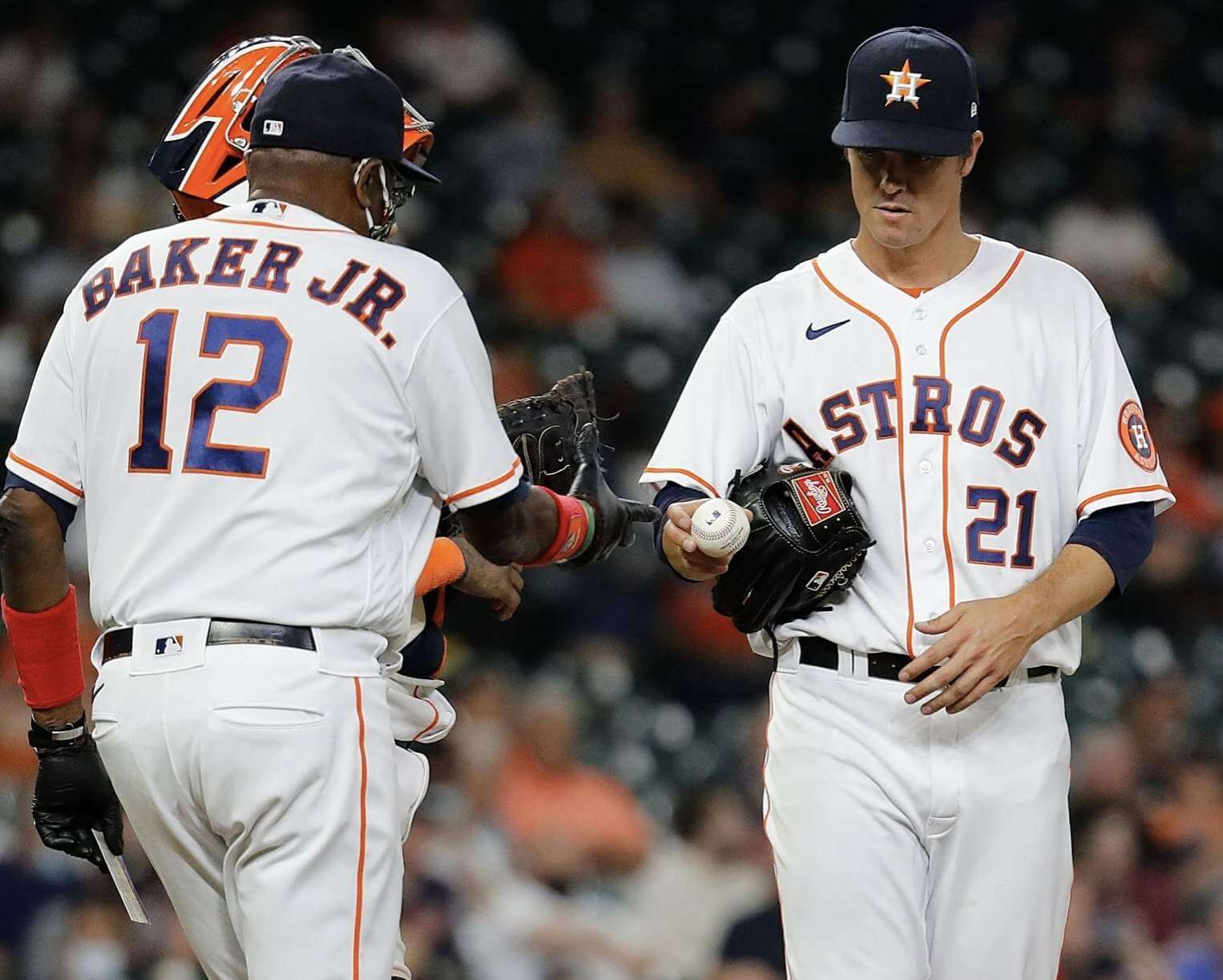 Should MLB Eliminate Uniform Numbers — and Even Jerseys — for Managers and  Coaches?