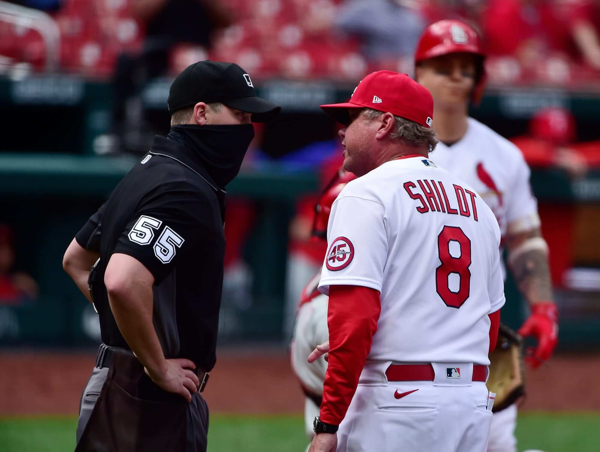 Which MLB Managers Still Wear a Full Uniform?