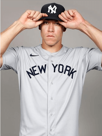 Yankees and White Sox Unveil 'Field of Dreams' Uniforms [PHOTOS]