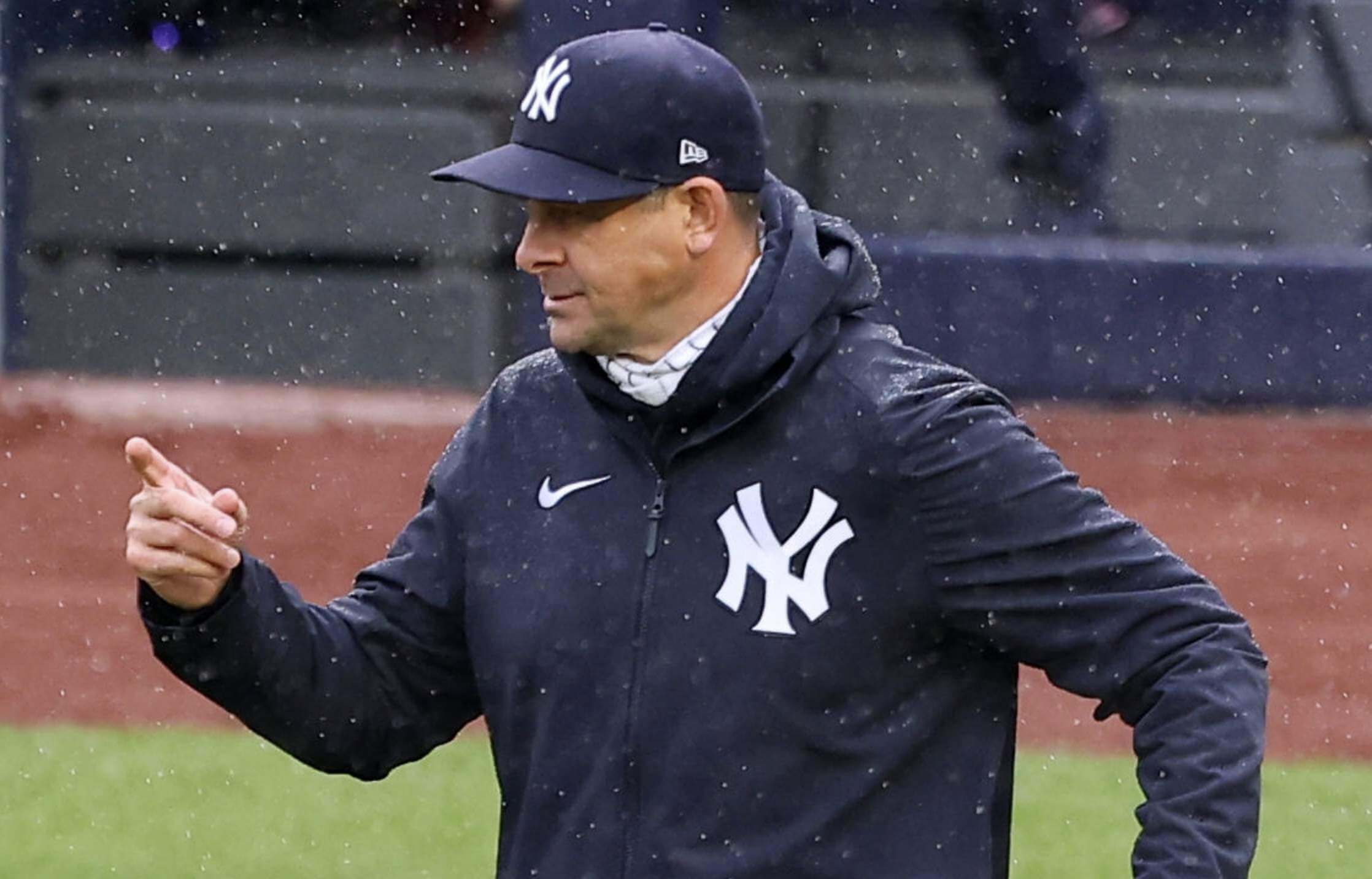 Many people don't realize that the Yankees have a different jersey/cap  logo. I swapped them to highlight this difference. : r/baseball