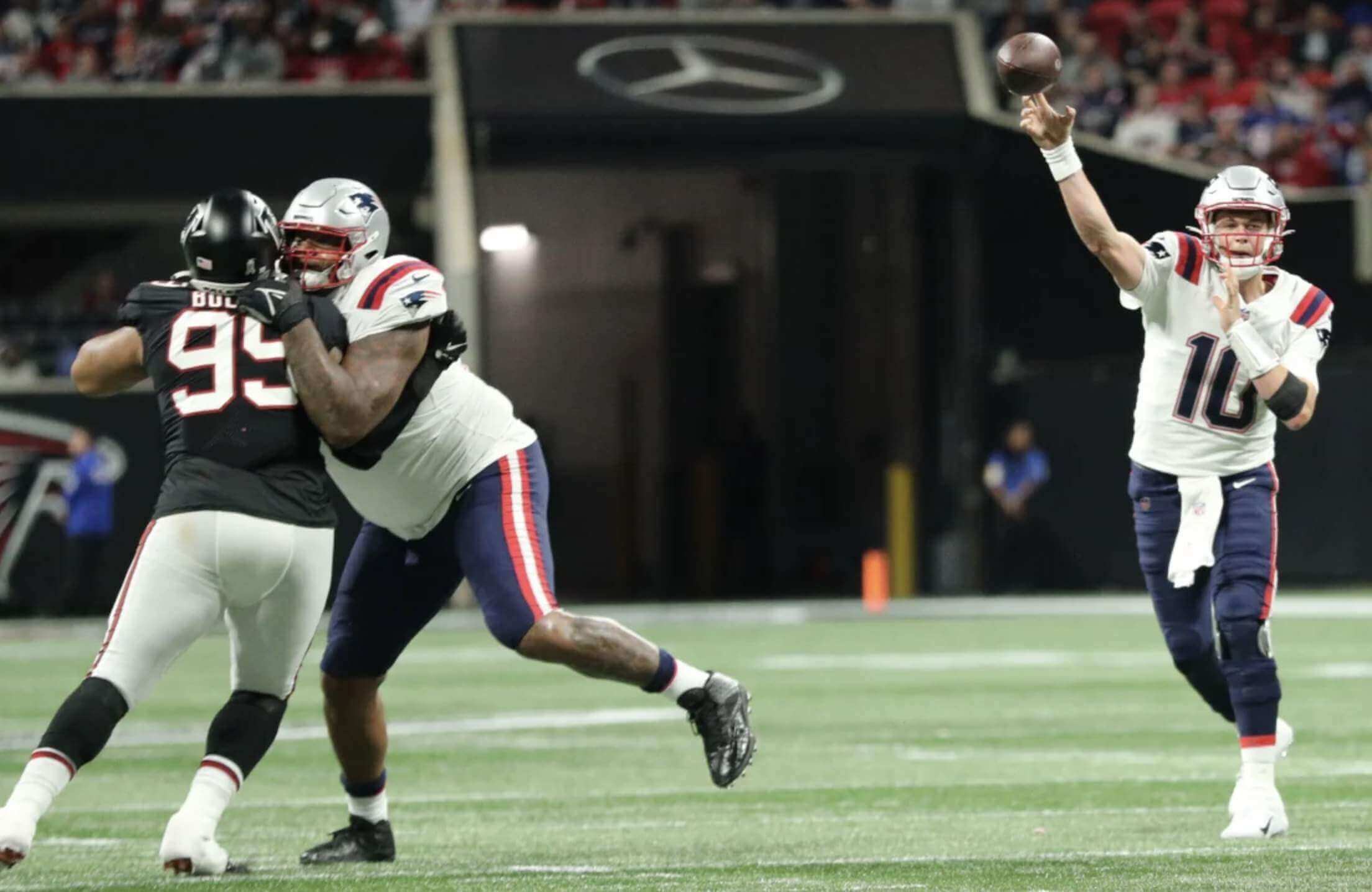 Today was at least the third game this year that Nike has screwed up Mac  Jones' jersey. Vs. Browns: Missing star on the right sleeve logo. @  Falcons: Missing red outline on