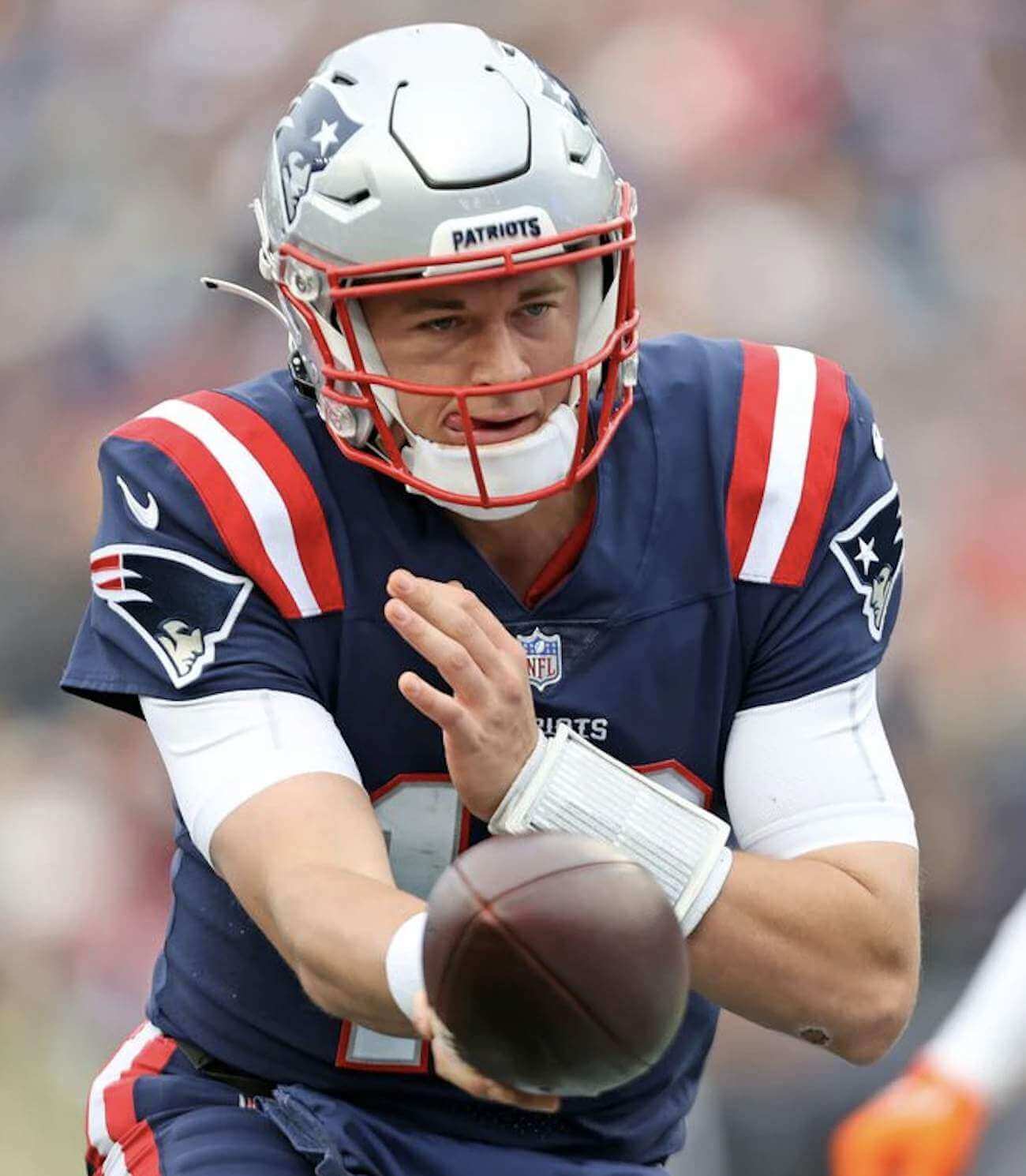 Why Was Mac Jones Wearing Mismatched Jersey In Patriots-Bills?