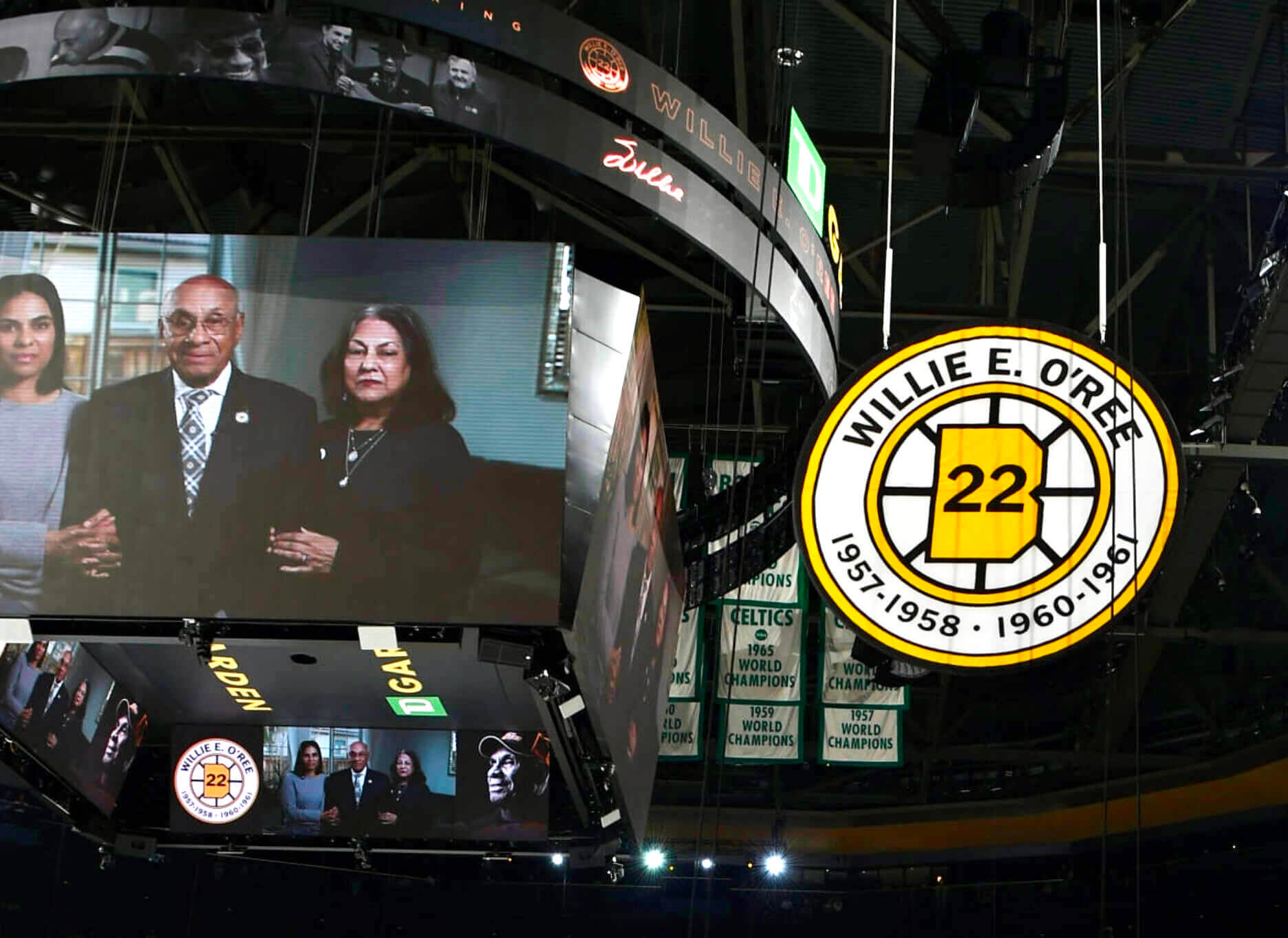 Willie O'Ree's number retired by Boston Bruins