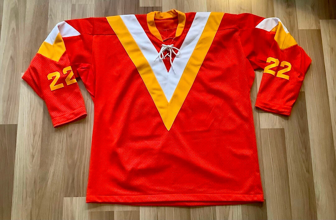 Wafflebored on X: New project: I made myself a Reverse Retro California  Golden Seals jersey using elements from various eras. @UniWatch   / X