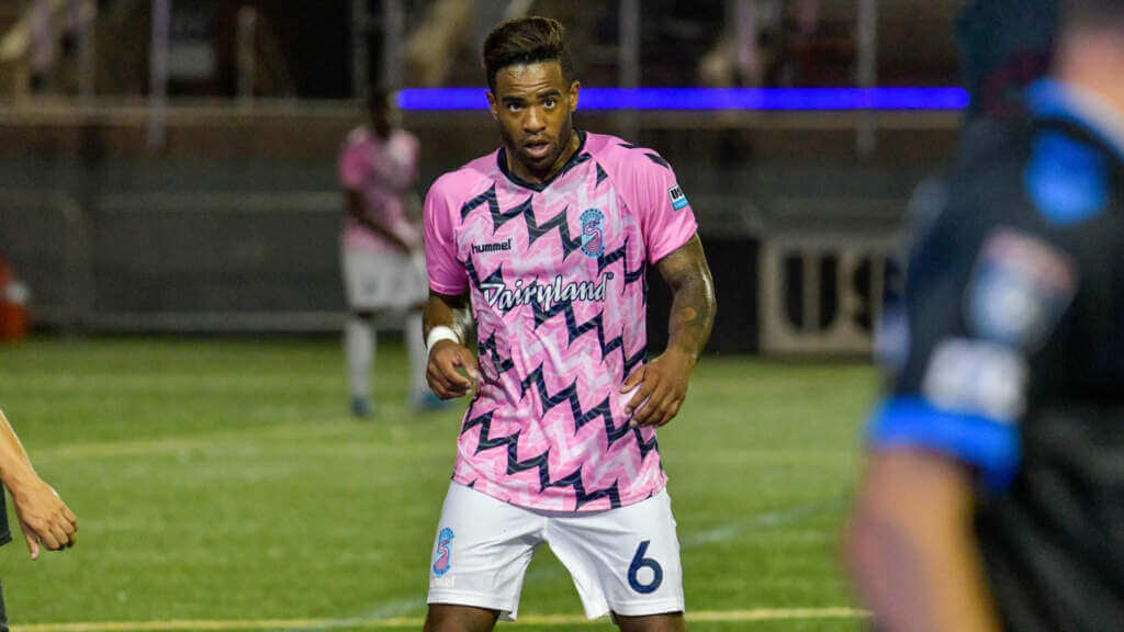 Forward Madison FC to Wear 'United For Ukraine' Kits Today