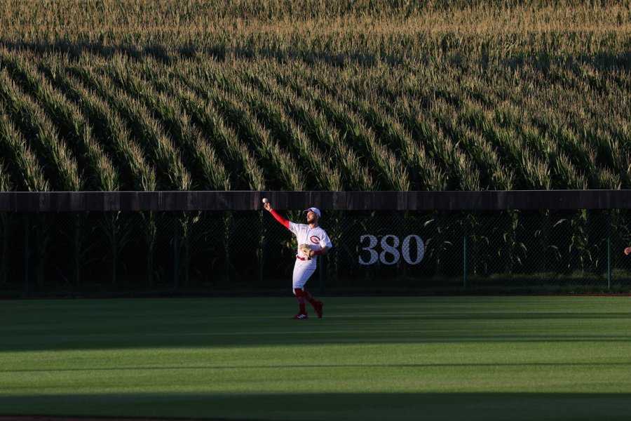 Cubs and Reds Play Beautiful (Looking) Field of Dreams Game