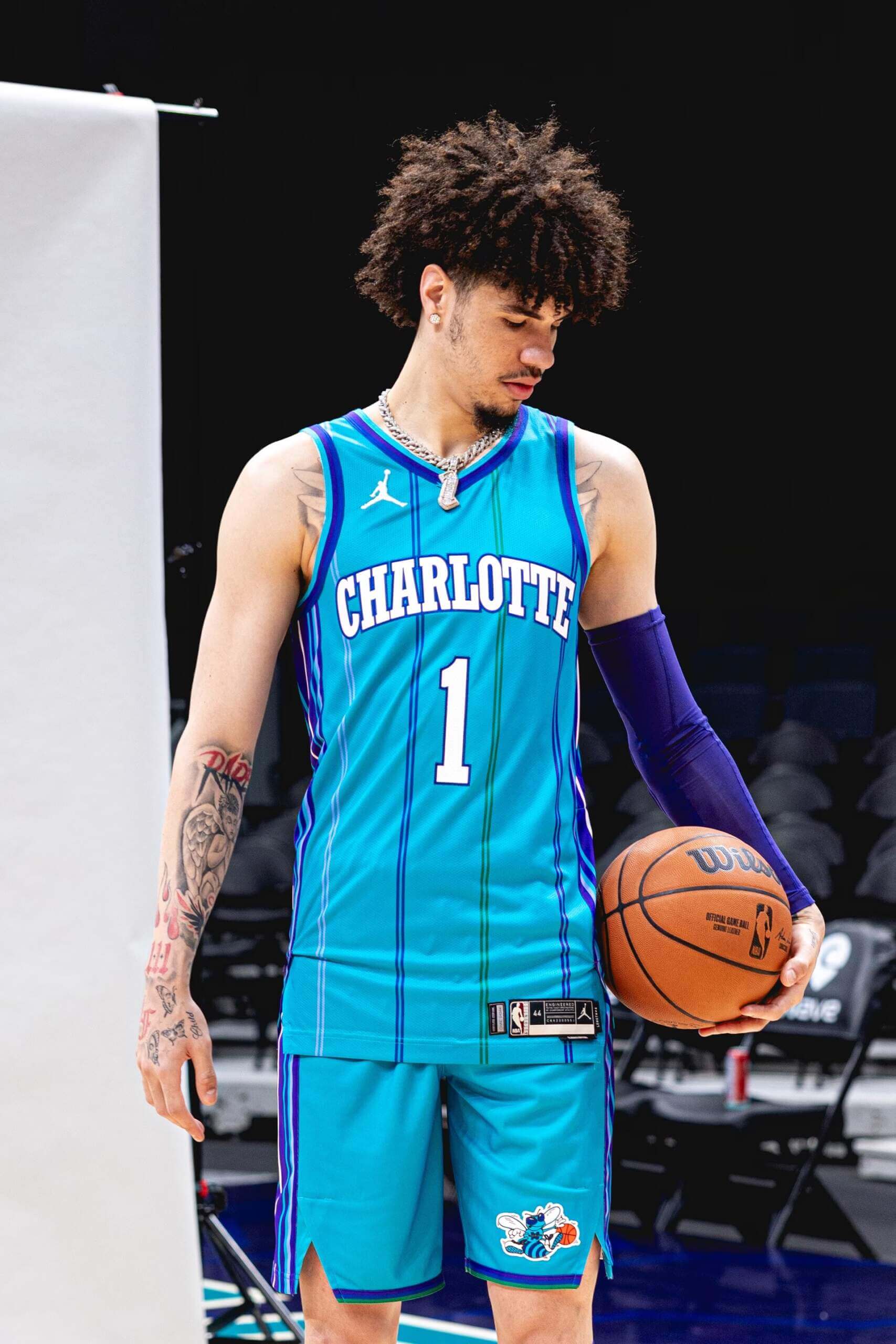 Hornets Unveil Late 90s Classic Edition Uniforms - Sports