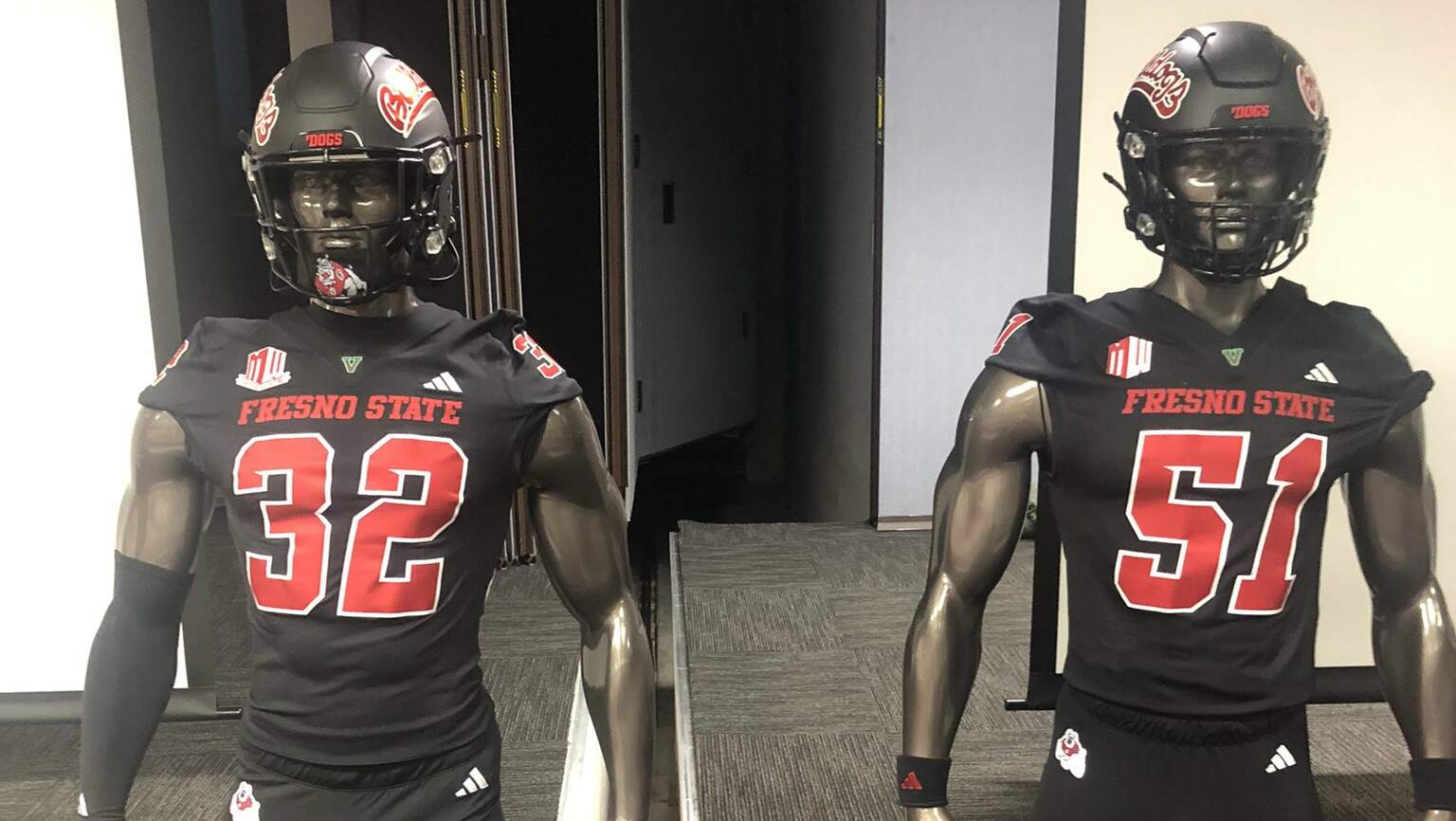 Fresno State Football Unveils New Black Alternate Uniform | Uni Watch