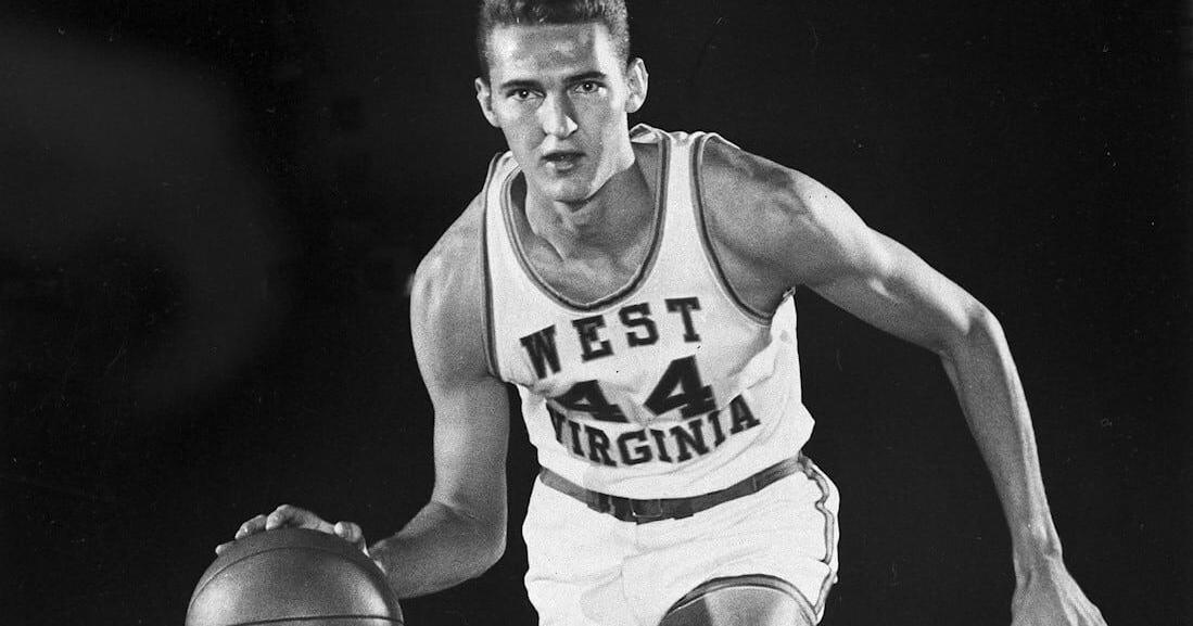 West Virginia Mountaineers commemorate Jerry West with jersey patch